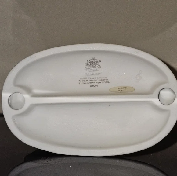 PRECIOUS MOMENTS February Collection 10991 - Picture 5 of 6